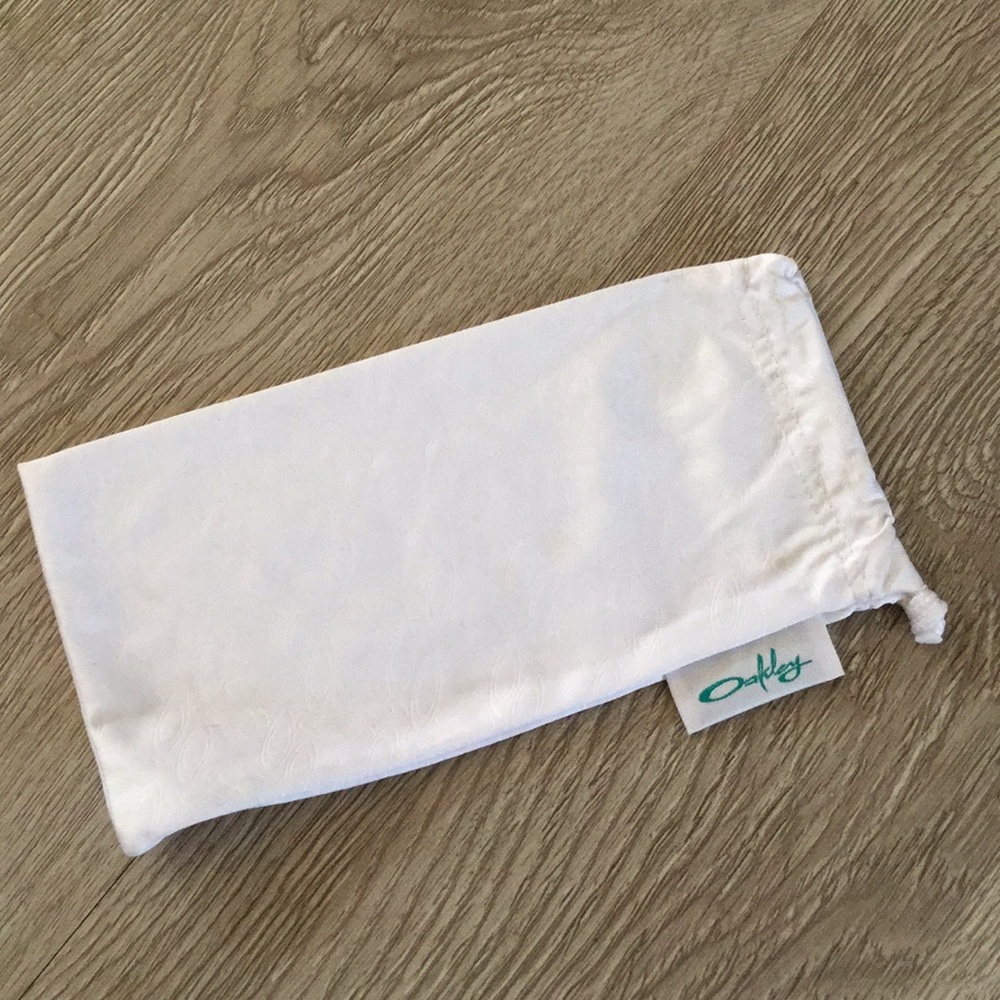 3/$15 Oakley Sunglasses Pouch